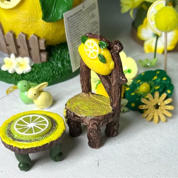 LEMON DROP LANE MINI FAIRY GARDEN SET - Picture 10 of 16